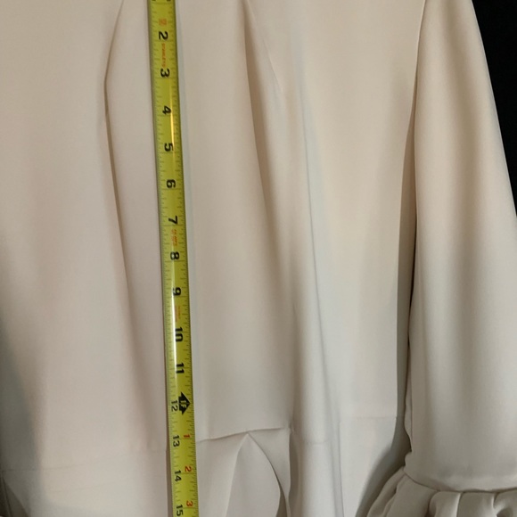 A Jackie-O kind of dress by Issue New York. - Picture 8 of 14